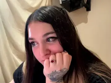 SweetysKittys  live sex cam