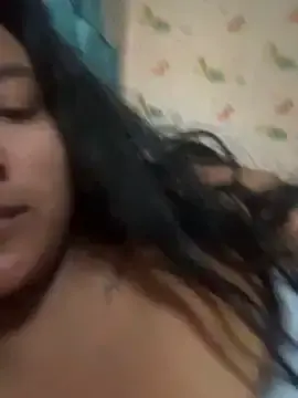 Vale2414  live sex cam