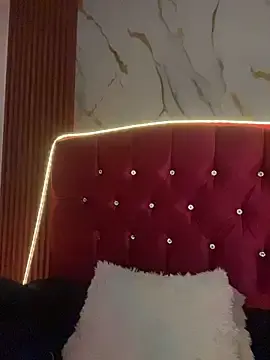 Angellique_22  live sex cam