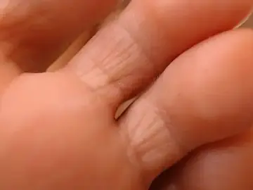 Ash_feet  live sex cam