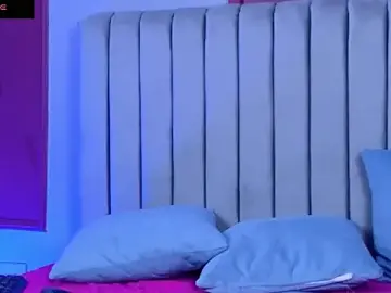 Redraven_cr  live sex cam