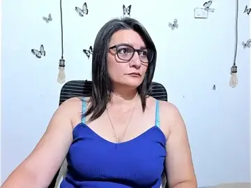 Amie_Adams82_  live sex cam