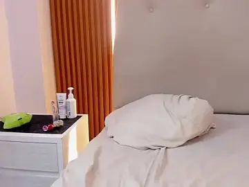 LUPE_FLASER  live sex cam