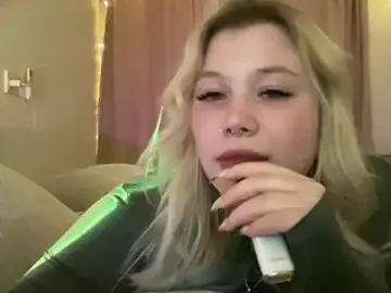 Lulu_Di  live sex cam