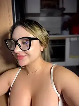 SaraFerreira  live sex cam