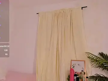 Ninaht  live sex cam