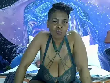 BlackBeautyJuXx  live sex cam