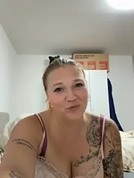 NickyyDream  live sex cam