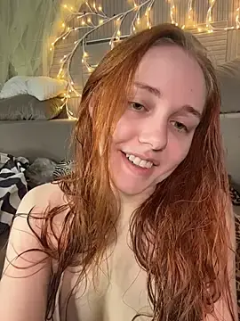PollyVinice  live sex cam