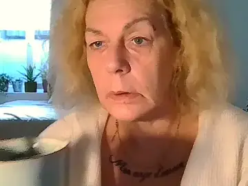 Belgianshantie  live sex cam