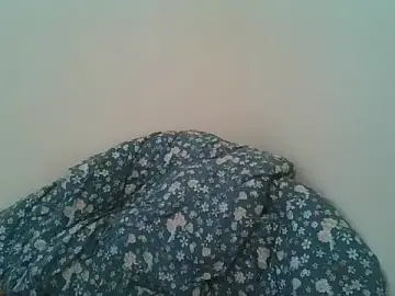 Chocolatepetite  live sex cam