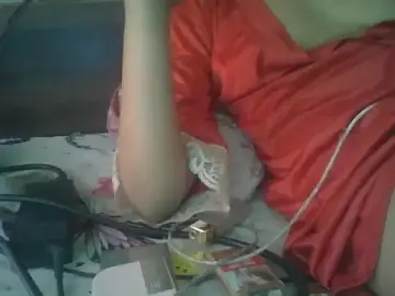 Deshigirldelhi  live sex cam