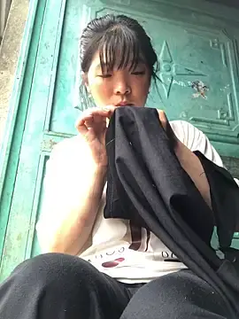 Mynakata  live sex cam