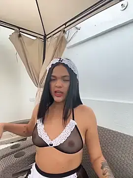 Bella-Ferrer  live sex cam