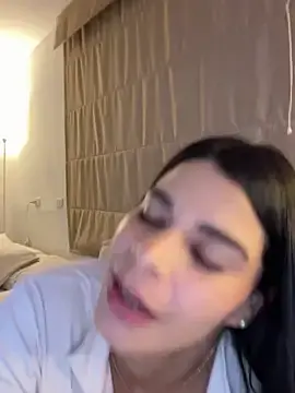 Dary_19  live sex cam