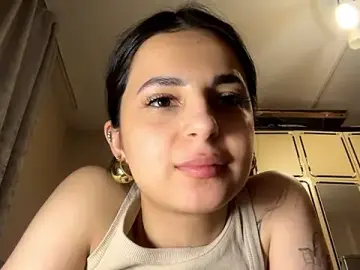 DellaWarters  live sex cam
