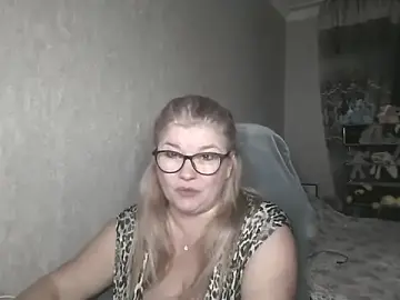 Diana_49  live sex cam