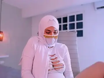 LittleNoor  live sex cam