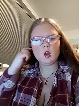 Merle18  live sex cam