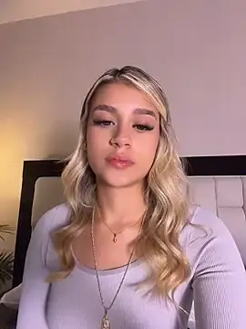 Sophie-velvet  live sex cam