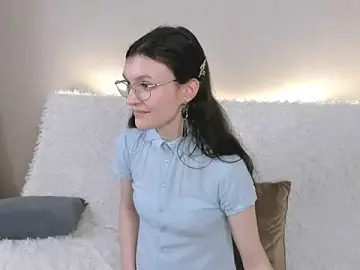 ThoraMarola  live sex cam