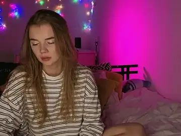 CarrieBradshaww  live sex cam