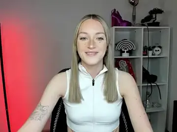 EvelynBlond  live sex cam