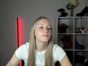 EvelynBlond  live sex cam