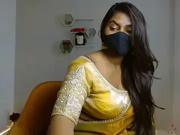 Hotginni4  live sex cam