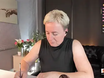 Nika_Smit  live sex cam