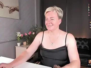 Nika_Smit  live sex cam