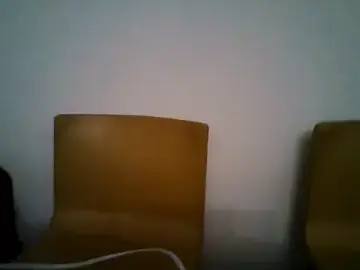 Desirequeen28  live sex cam