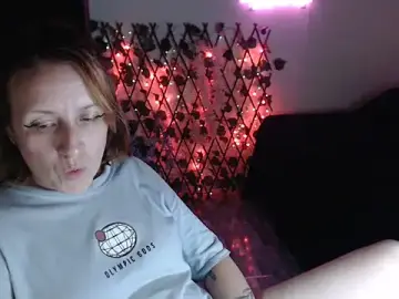 Kittykalor09  live sex cam