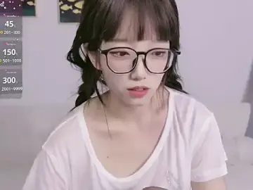 Luckyuyu66  live sex cam