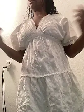 QueenGypsy24  live sex cam