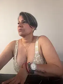AmeliaAstor  live sex cam