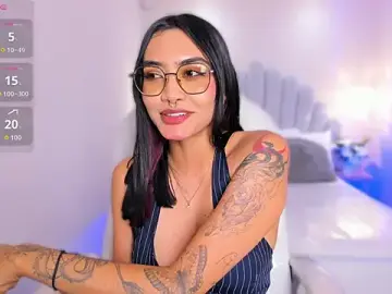 AzuraKindong  live sex cam