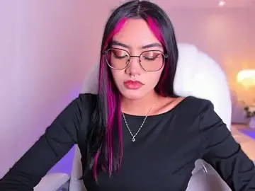 AzuraKindong  live sex cam