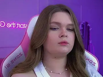 CrystalLyons  live sex cam