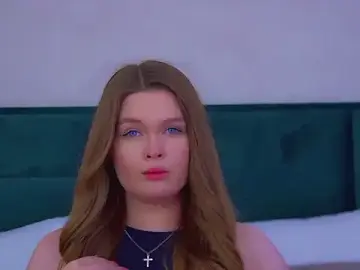 CrystalLyons  live sex cam