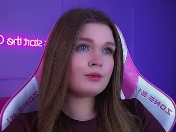 CrystalLyons  live sex cam
