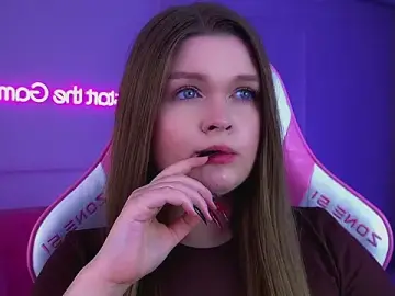 CrystalLyons  live sex cam
