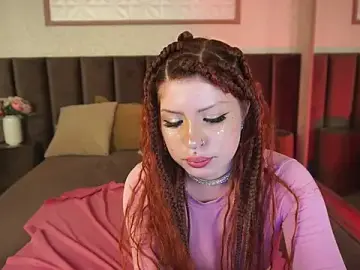 HollyBevy  live sex cam