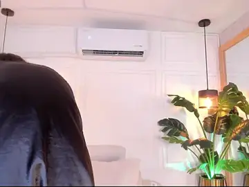 Nicole_Whittee  live sex cam