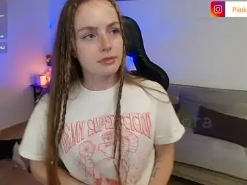 Piinkpandora  live sex cam