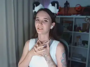 RolandeRodriquz  live sex cam