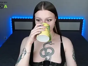 RonnieMilles  live sex cam