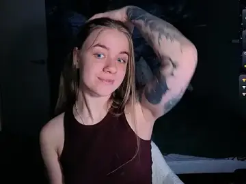 Candy_maggie  live sex cam