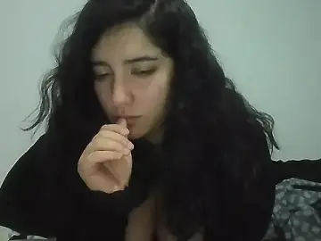 Creepyh0e_  live sex cam