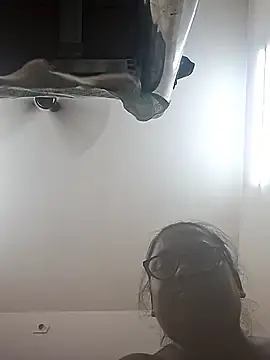 Roshnidas1  live sex cam